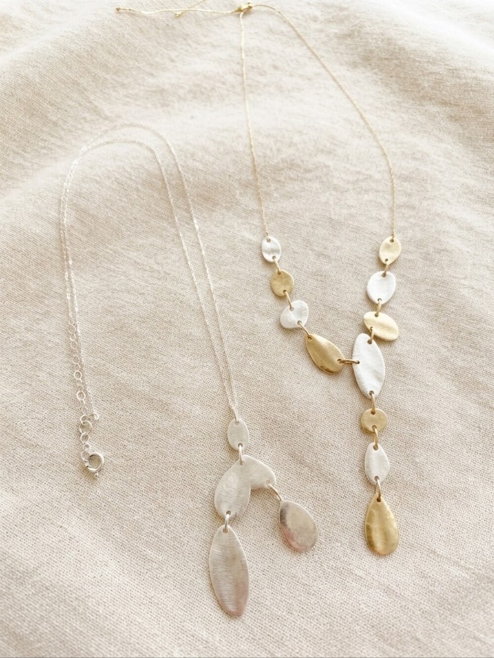 2-Piece Mixed Metal Necklace Bundle - Modern Pebble & Y-Drop Lariat Set CC